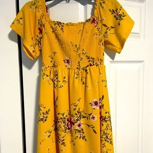 Gold floral dress size M